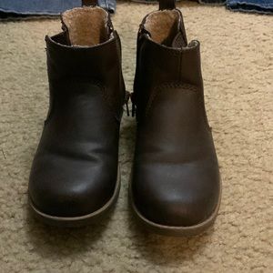 Brown zippered boots